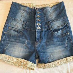 Vintage 5 Button High Waist Blue Denim Shorts with Flower Trim